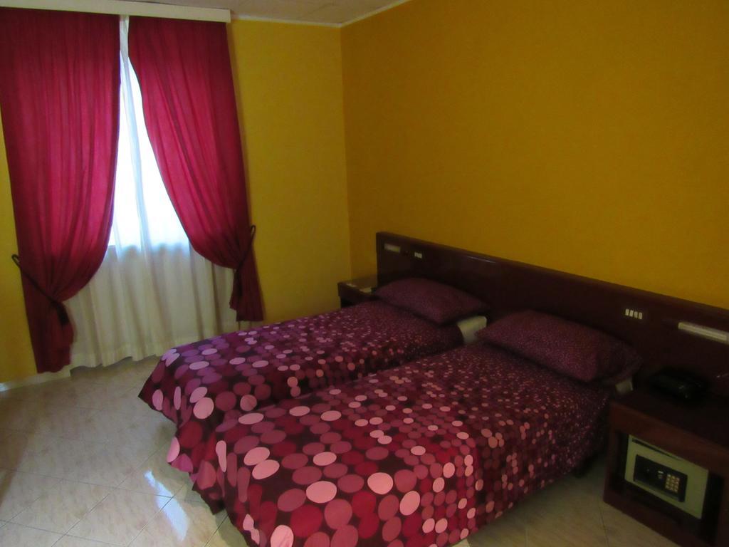 Hotel Elite San Mauro Torinese Værelse billede