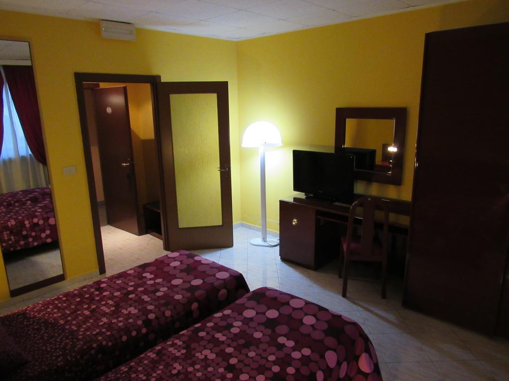 Hotel Elite San Mauro Torinese Værelse billede